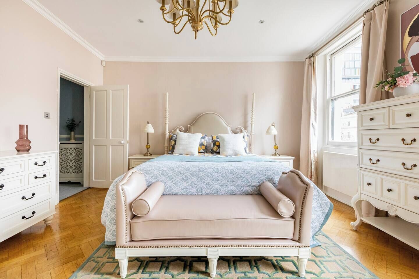 5 bedrooms, iron/ironing board, travel cot, WiFi