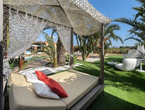 Villa | Garden - Modern Villa With Pool Near Town (Nijar)