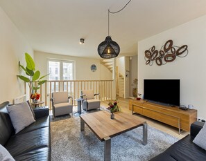 Apartment | Living room