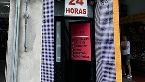 Immagine non classificata, 5 di 6, pulsante