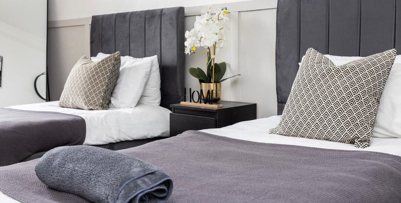 3 室のベッドルーム、アイロン / アイロン台、旅行用ベビーベッド、WiFi (無料)