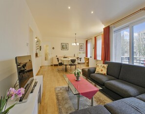 Apartment | Living room - Apartment in Blankenberge Near Seafront (Blankenberge)