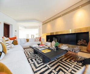 House | Living room