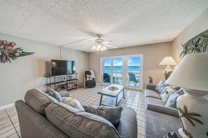 TV - NEW Listing, FREE Golf & Tix! Mariner West 306, Heated Pool, Tennis & Grills! (Panama City Beach)