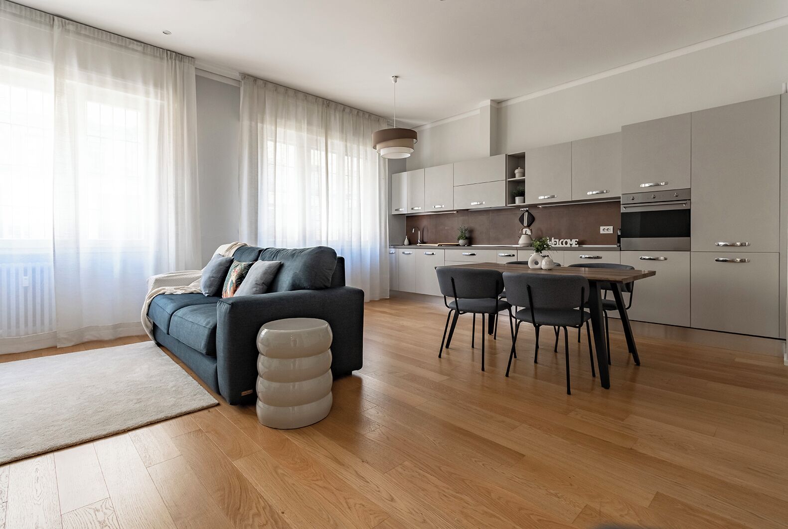 Apartment | Living area | Flat-screen TV