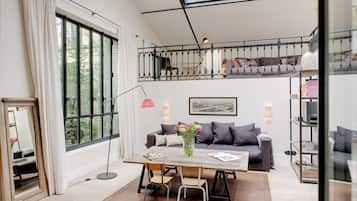 Luxury Apartment | Living area