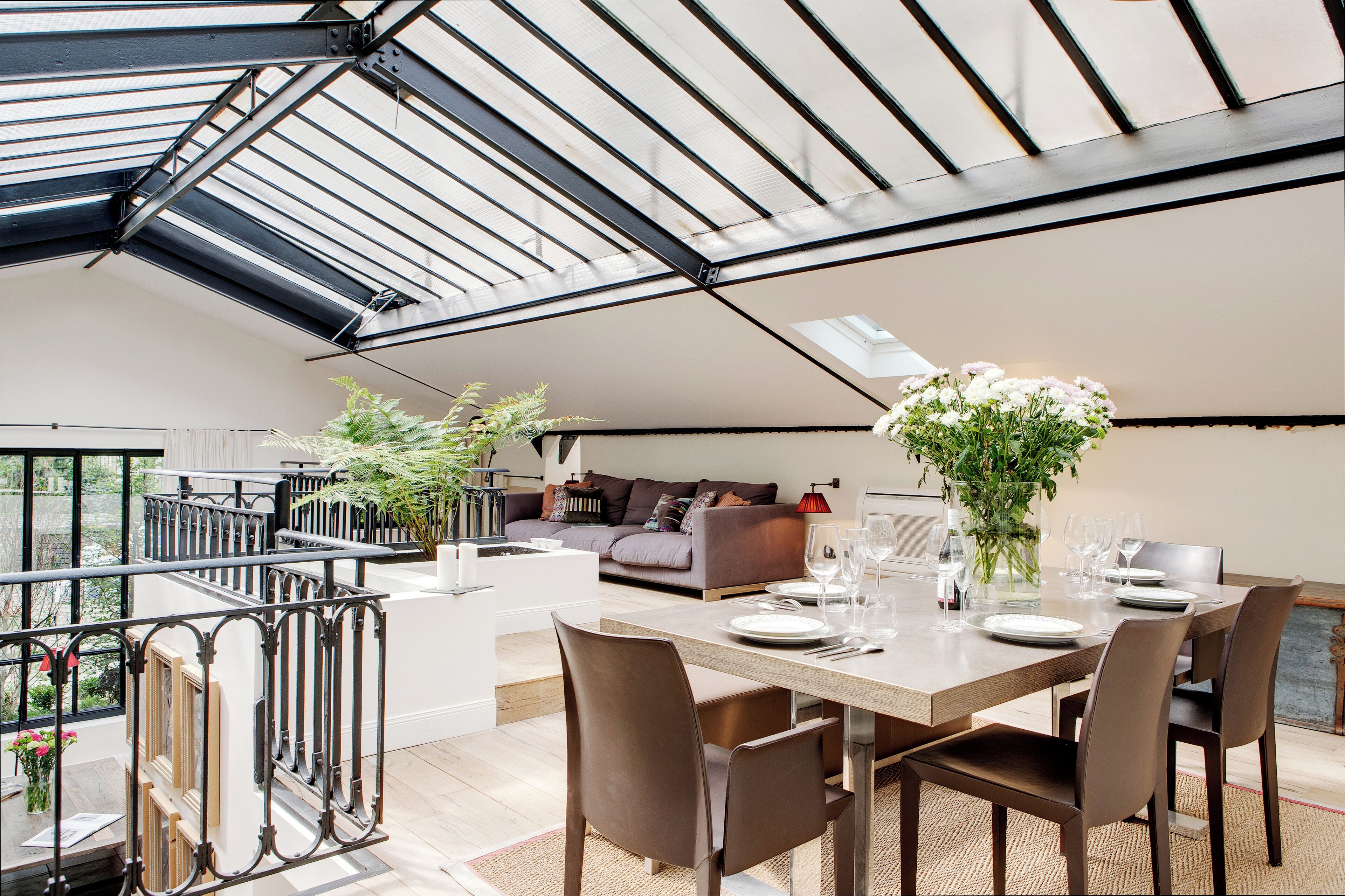 Luxury Apartment | Dining room