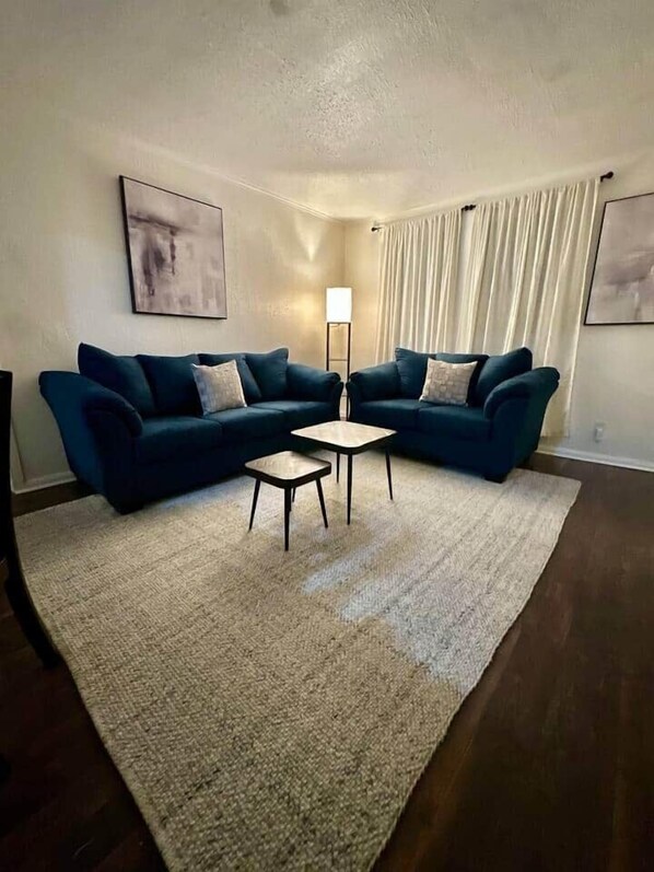 TV - Shreveport | Work, Play, Stay (Shreveport)