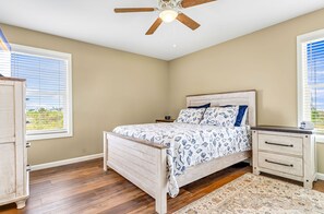 3 bedrooms, iron/ironing board, free WiFi, bed sheets - Fall Special! Partial Water View & Boat Parking! (Mexico Beach)