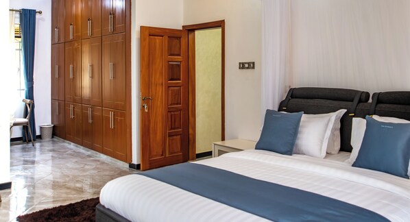 6 室のベッドルーム、アイロン / アイロン台、WiFi、ベッドシーツ