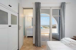 4 chambres, fer et planche à repasser, lit parapluie, Wi-Fi gratuit