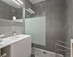 Apartment | Badezimmer