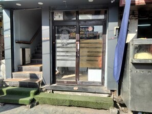 Exterior detail - The Clock Tower Rooms & Cafe 
★★★ (Rishikesh)