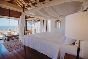 Deluxe Double or Twin Room, Ocean View | Premium bedding, in-room safe, laptop workspace, free WiFi