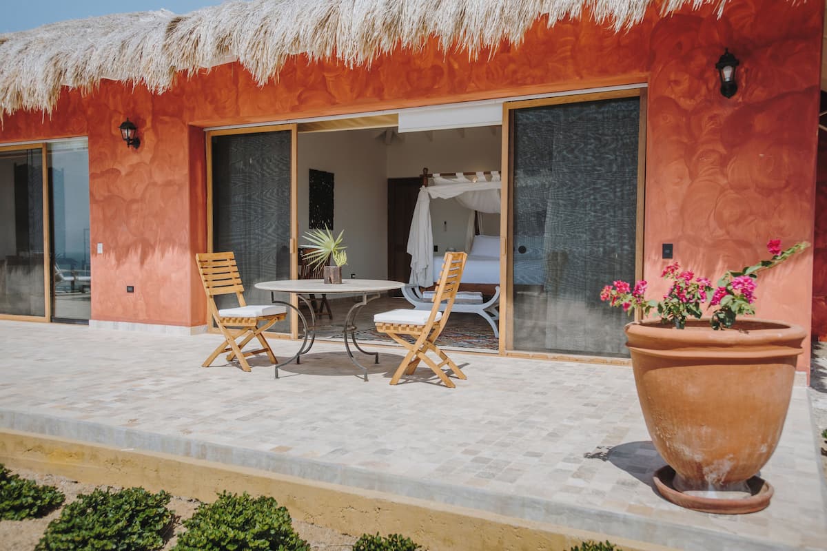 Family Villa | 1 bedroom, in-room safe, desk, laptop workspace