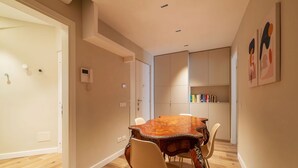 Dining - Luxury Corso view-3 beds/4 en-suite baths (Roma)