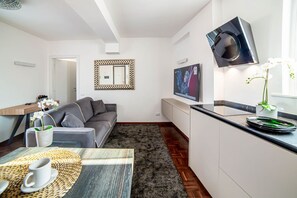 TV