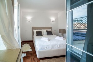 1 bedroom, iron/ironing board, internet, bed sheets