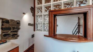 1 bedroom, premium bedding, down duvets, iron/ironing board