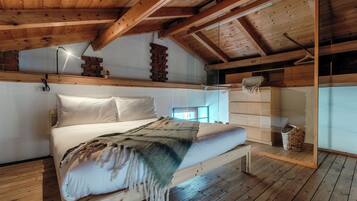 1 bedroom, premium bedding, down duvets, iron/ironing board