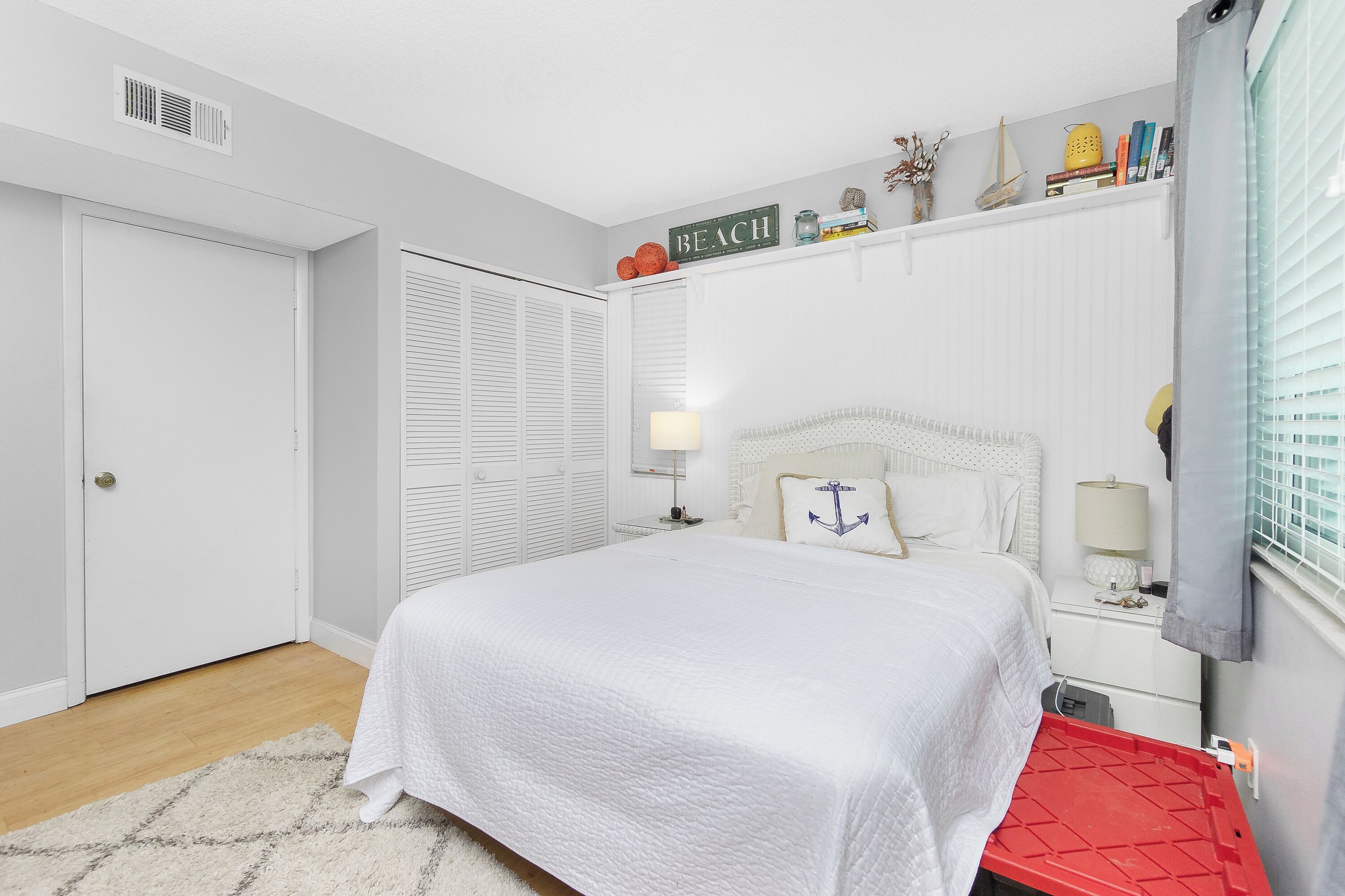 2 bedrooms, desk, free WiFi, bed sheets