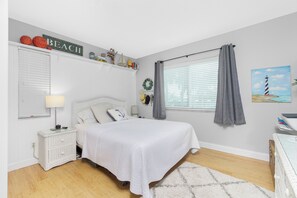 2 bedrooms, WiFi, bed sheets, wheelchair access