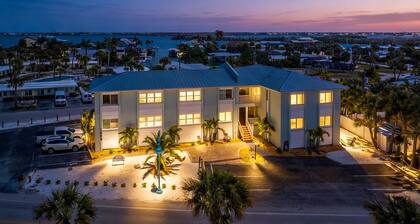 Manasota Key -Your Piece of Paradise - Steps to beach