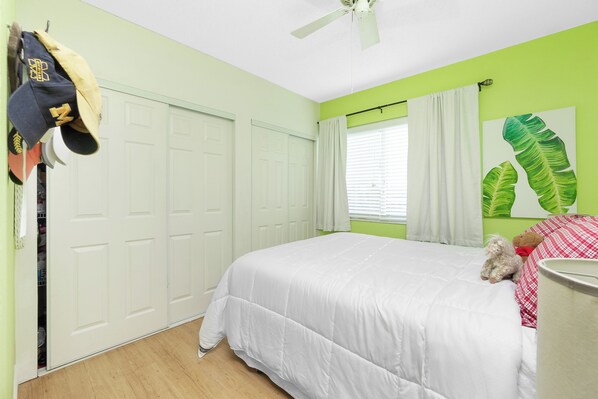 2 slaapkamers, een bureau, gratis wifi, beddengoed