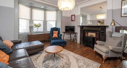 Victorian Townhouse next to UCC, Cork