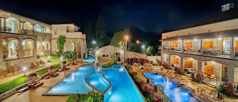 Seasonal outdoor pool