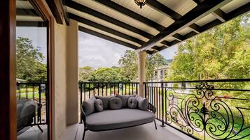 Zimmer, 2 Queen-Betten | 1 Schlafzimmer, italienische Bettbezüge von Frette