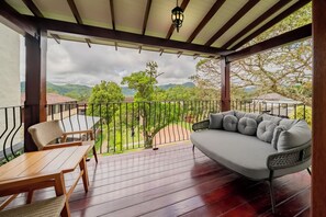 Deluxe-Zimmer, 1 King-Bett, Bergblick