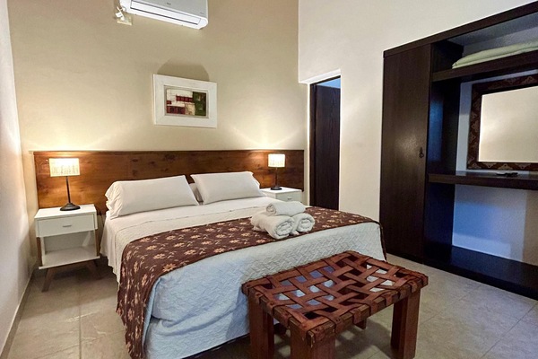 Espacio para trabajar con laptop y wifi gratis
