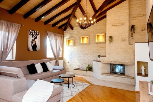 Whitestone Villa Dubrava - mit Außenpool