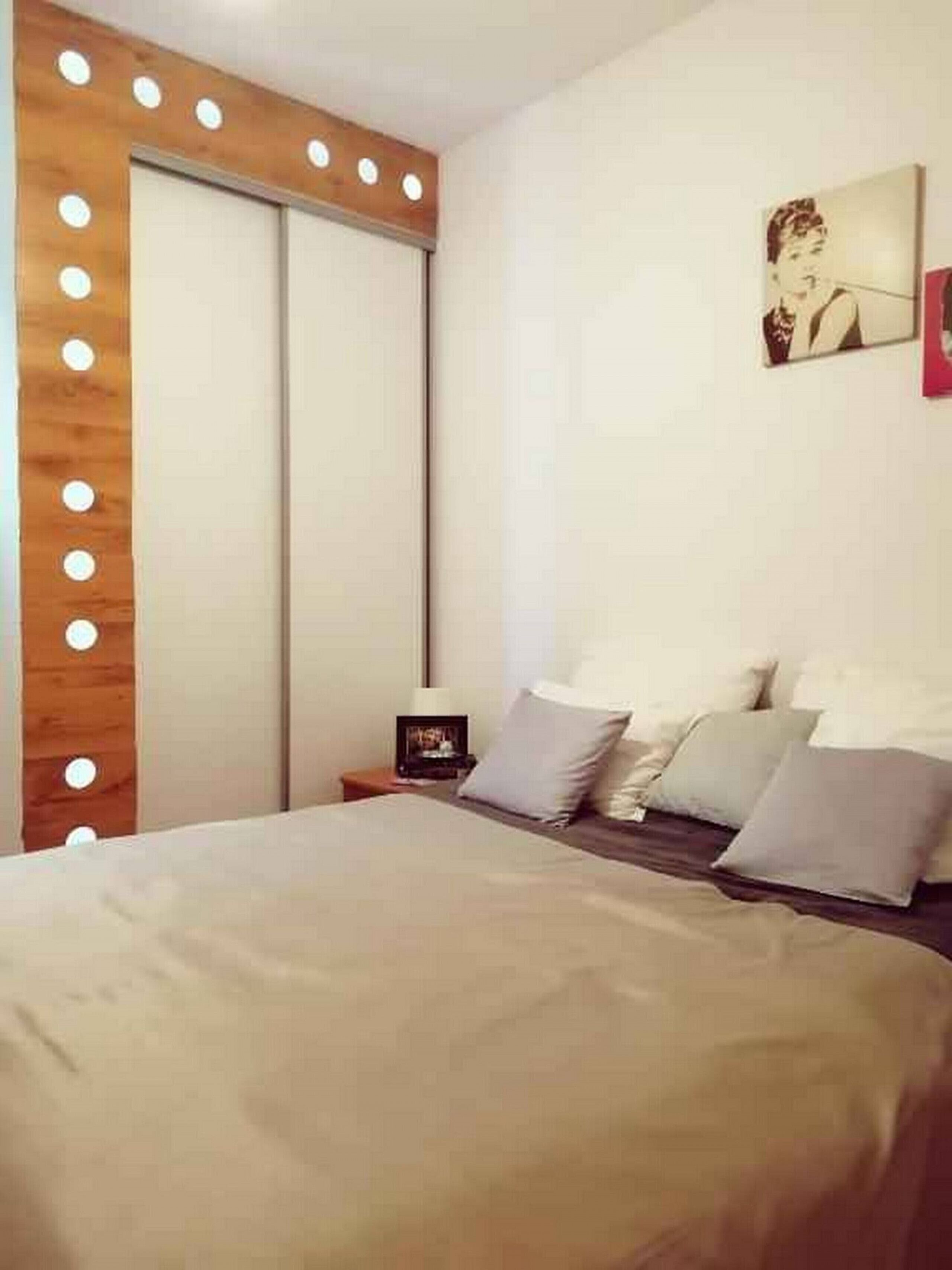 2 bedrooms, iron/ironing board, travel crib, free WiFi