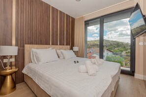 4 Schlafzimmer, Schreibtisch, Bügeleisen/Bügelbrett, kostenloses WLAN