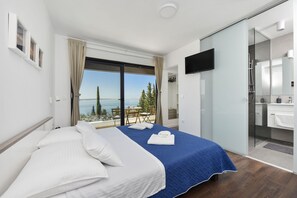 5 Schlafzimmer, Bügeleisen/Bügelbrett, kostenloses WLAN, Bettwäsche