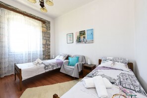 3 bedrooms, in-room safe, iron/ironing board, free WiFi - Villa Granar ZadarVillas (Smilcic)