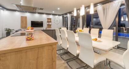 Villa F&A ZadarVillas