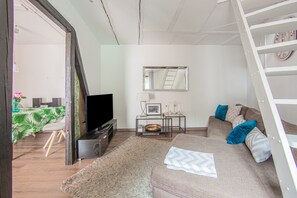 Apartment | Living room