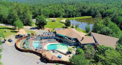 Trails End
Ski, Hike, Charge, and Unwind