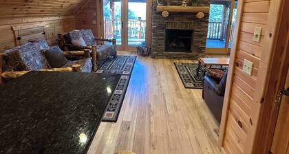 Apple Creek Whitetails Lodge