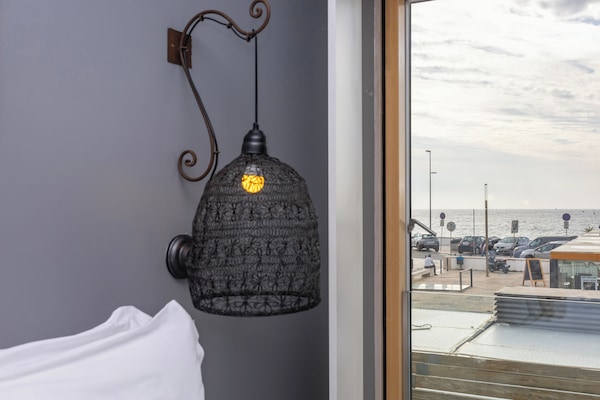 Deluxe Double or Twin Room, Non Smoking, Beach View