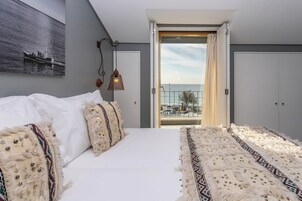 Caja de seguridad en la habitación y cortinas blackout 