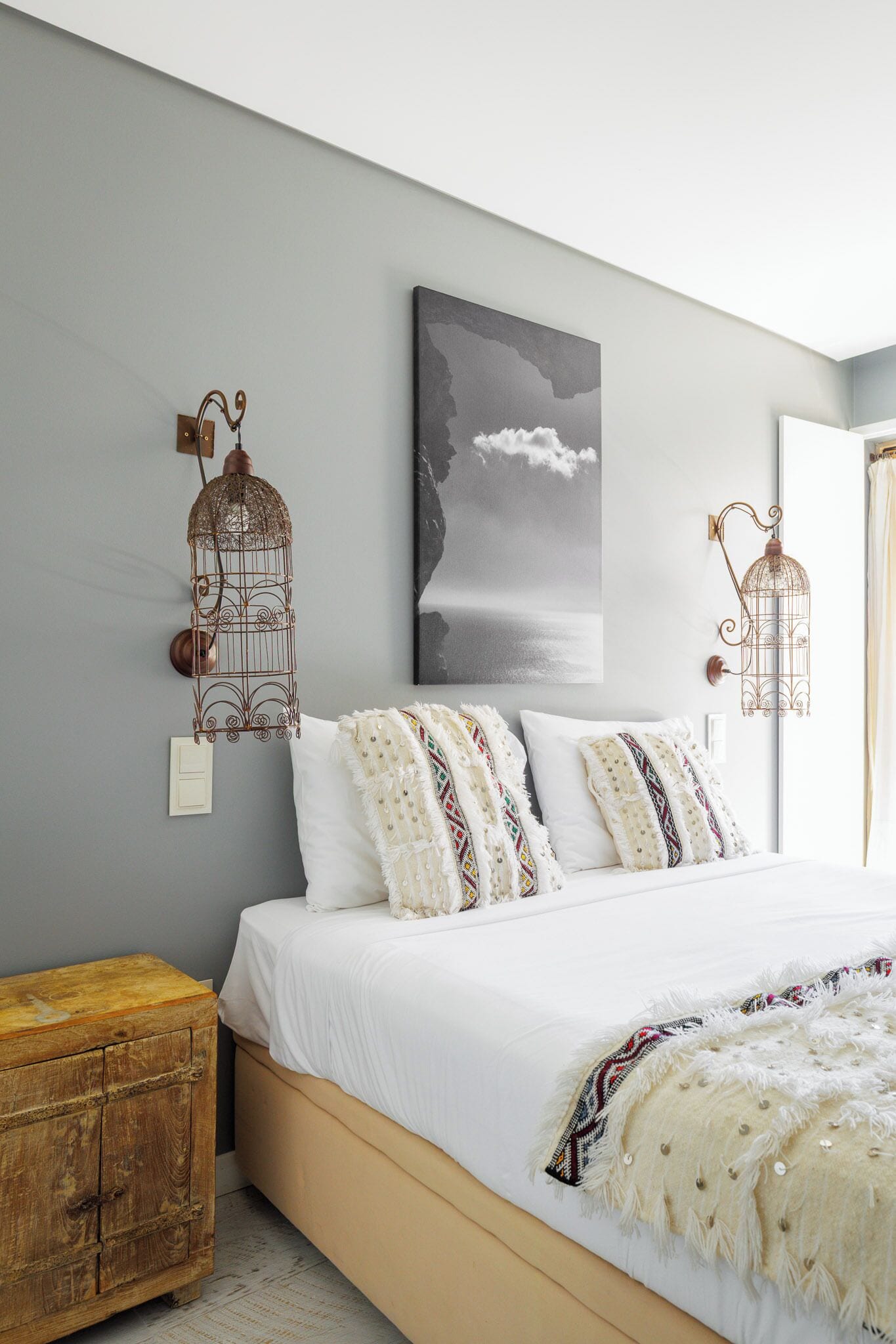 Deluxe Double or Twin Room, Non Smoking, Beach View | In-room safe, blackout curtains, iron/ironing board (on request)