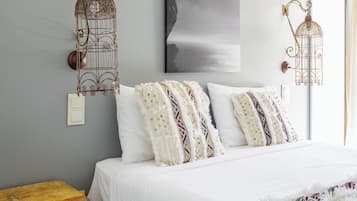 Deluxe Double or Twin Room, Non Smoking, Beach View | In-room safe, blackout curtains, iron/ironing board (on request)