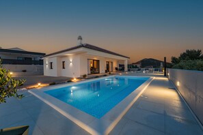 Pool - Villa Miki ZadarVillas (Biograd na moru)