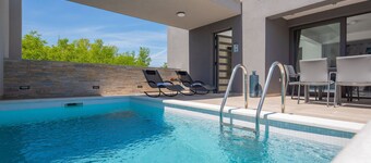 Villa Tina ZadarVillas