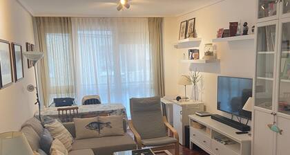 "Apartment Las Huertas". Excellent apartment located in a pedestrian area of Santoña.