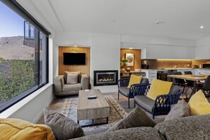 スマートテレビ、暖炉